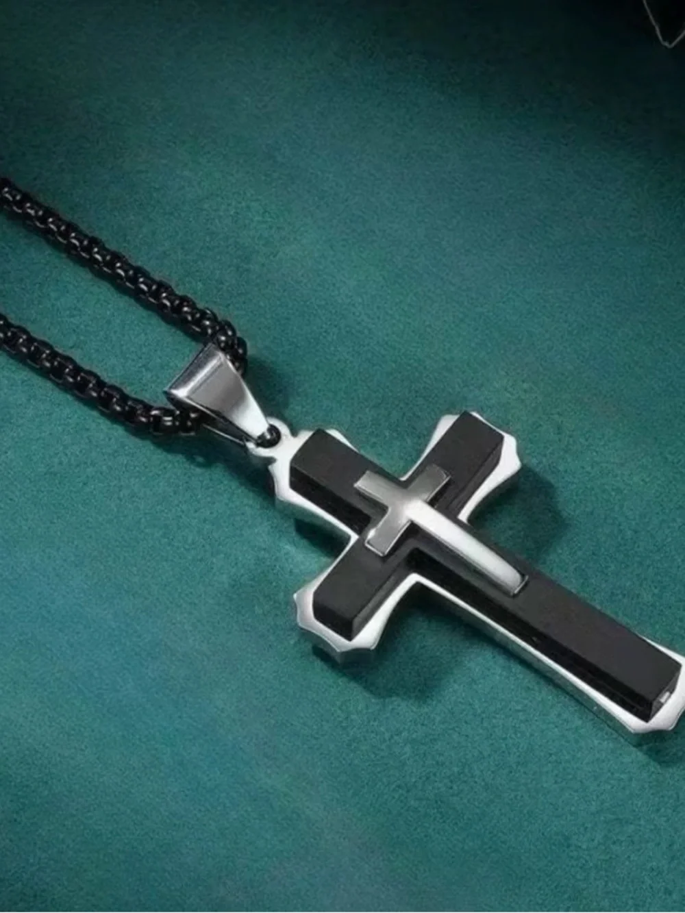 NWT Men’s Black Stainless Steel Layered Cross Pendant Necklace Chain